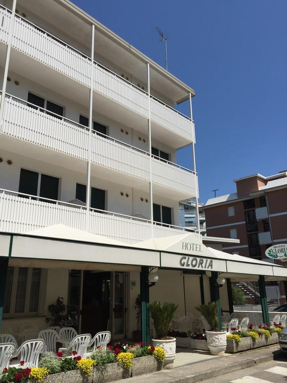 Hotel Gloria Lignano Sabbiadoro Exterior photo