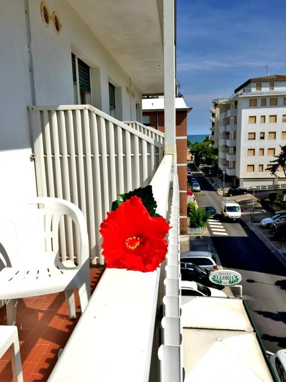 Hotel Gloria Lignano Sabbiadoro Exterior photo